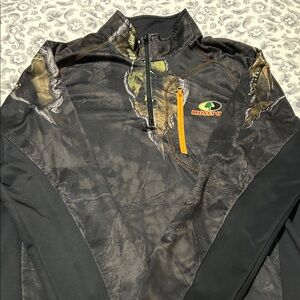 Mossy Oak quarter zip top 🦌
